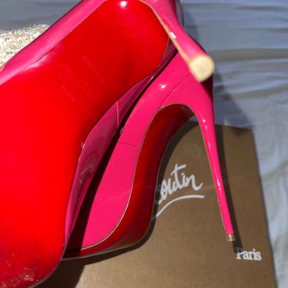 Lv high heels - Picture 4 of 4